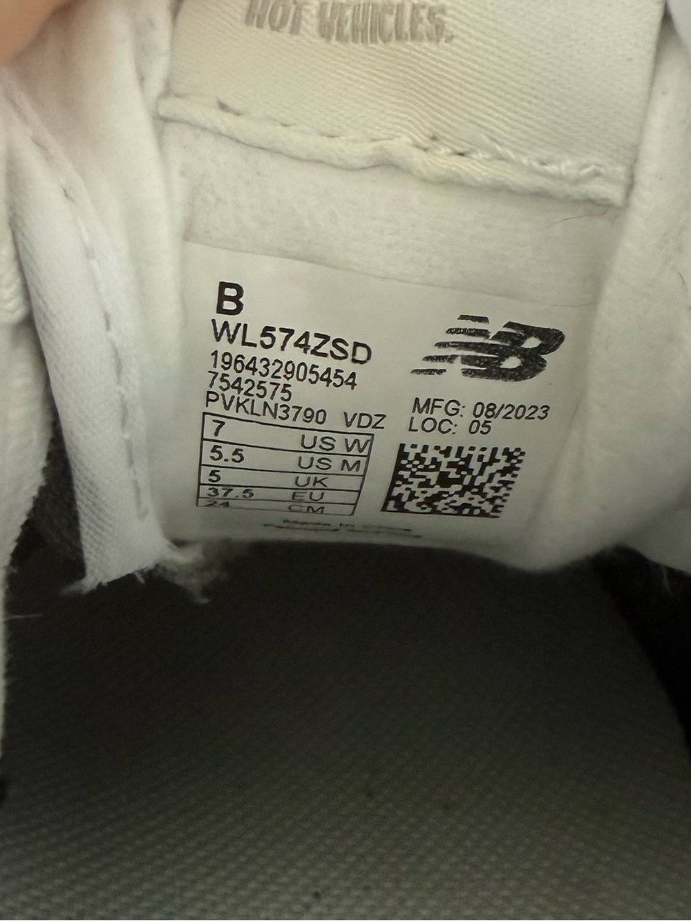 New Balance Women's Gray Suede & Mesh Platform Sneaker - Picture 7 of 7